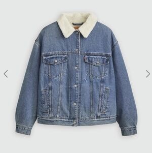 Levi’s 90'S SHERPA TRUCKER JACKET NWT